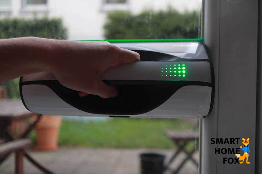 Man sieht die LED-Anzeige des Vorwerk Kobold VG100. 